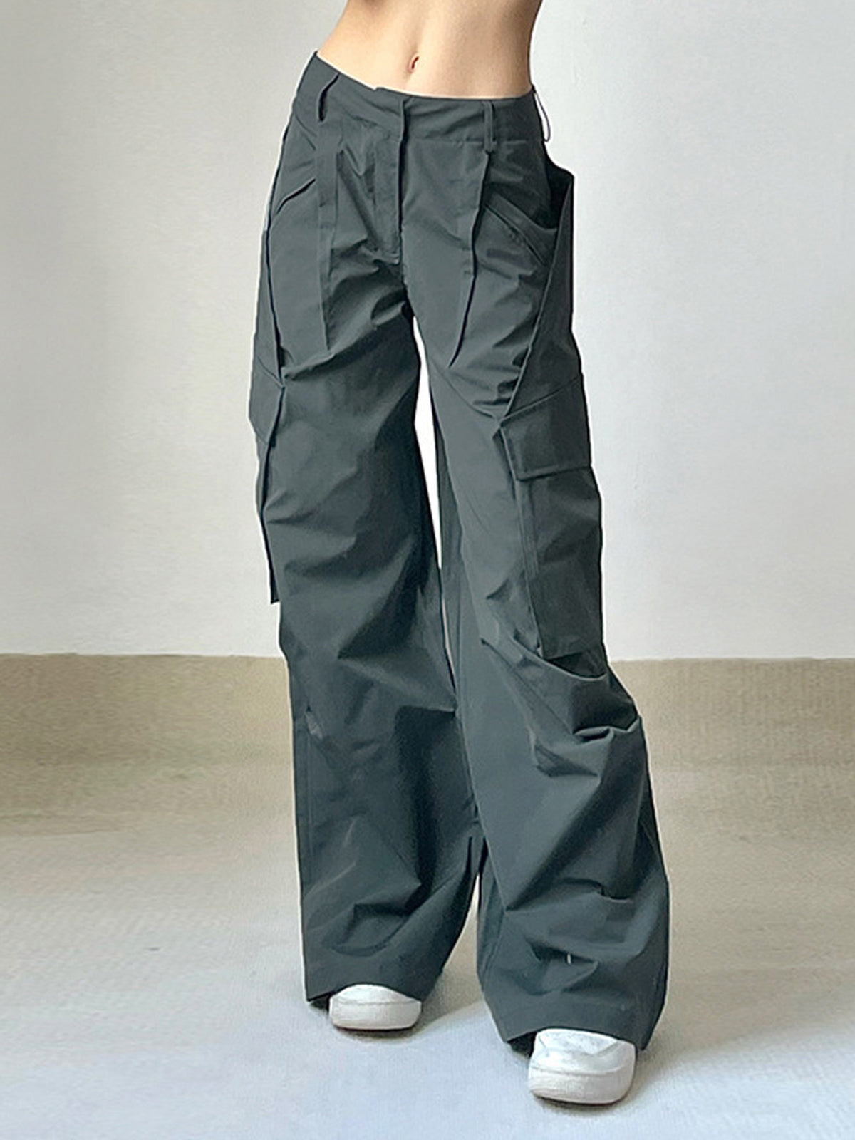 Solo Ovesized Cargo Parachute Pants