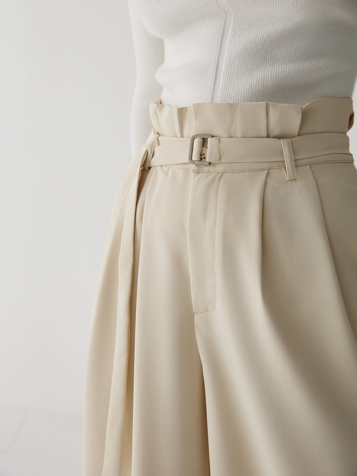 Wide-Leg Long Pants With Belt