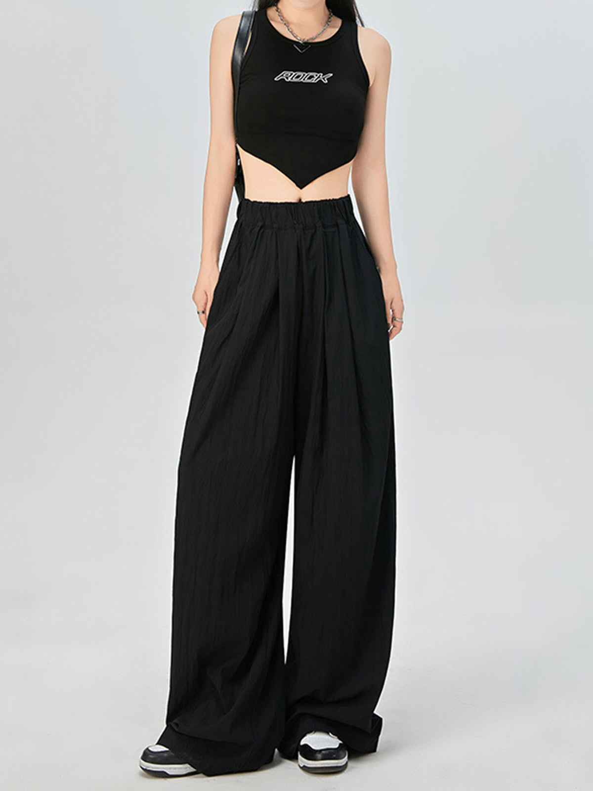 Loose Pleated Wide Leg Pants