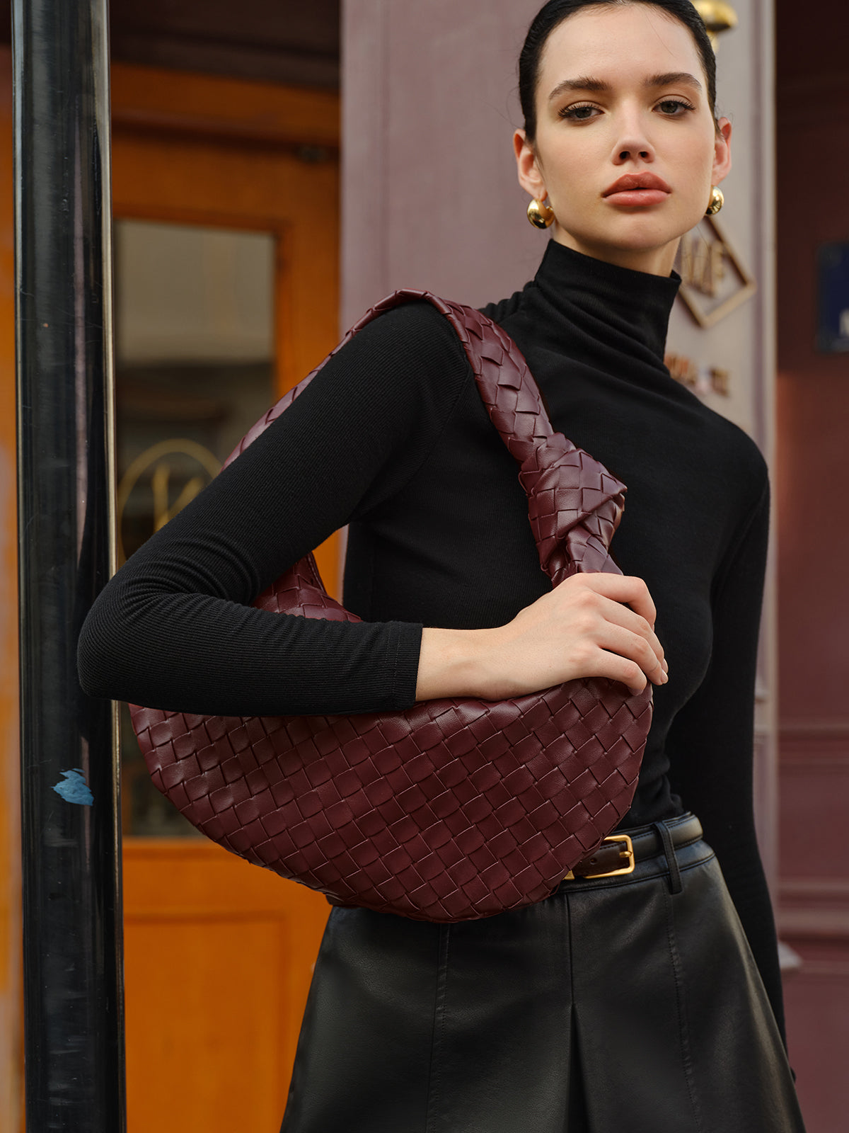 Croissant Knotted Braided Shoulder Bag